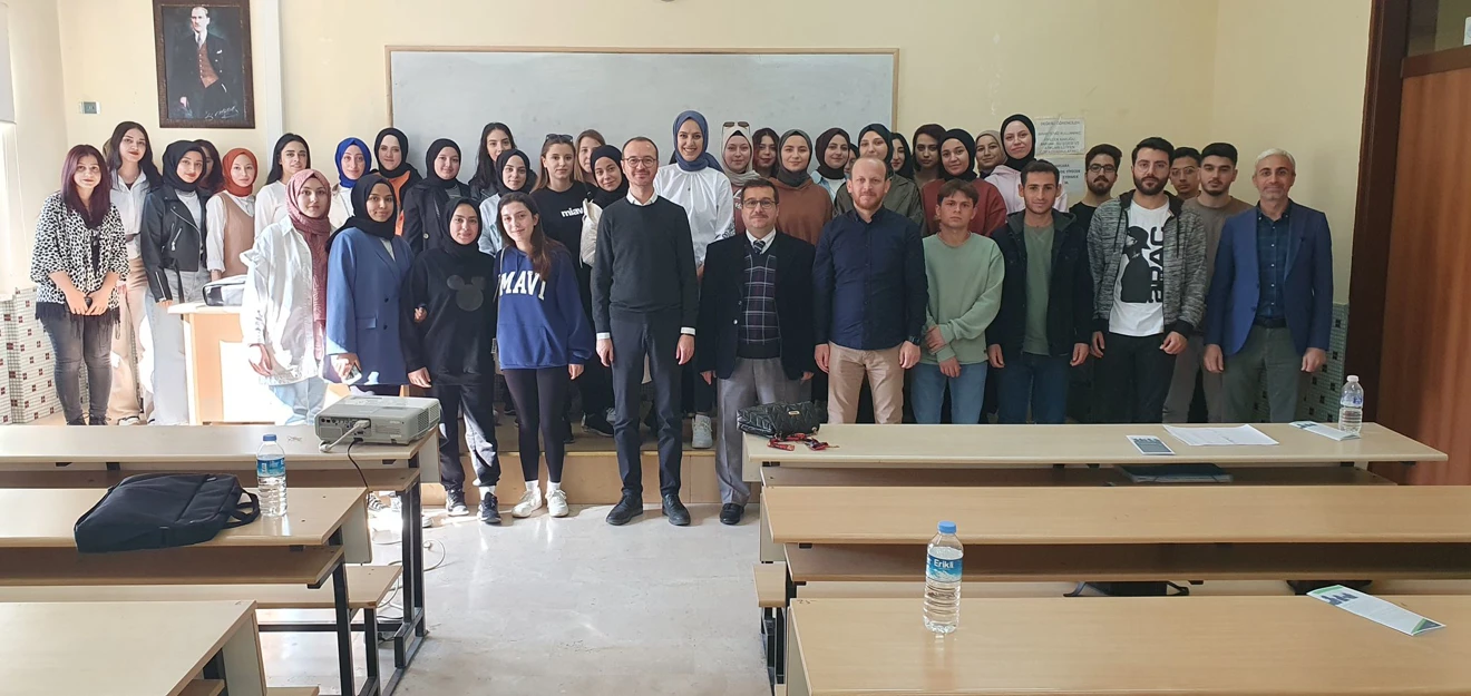 100. Yıl Etkinlikleri Kapsamında Meslek Yüksekokulumuzda İŞKUR Söyleşisi